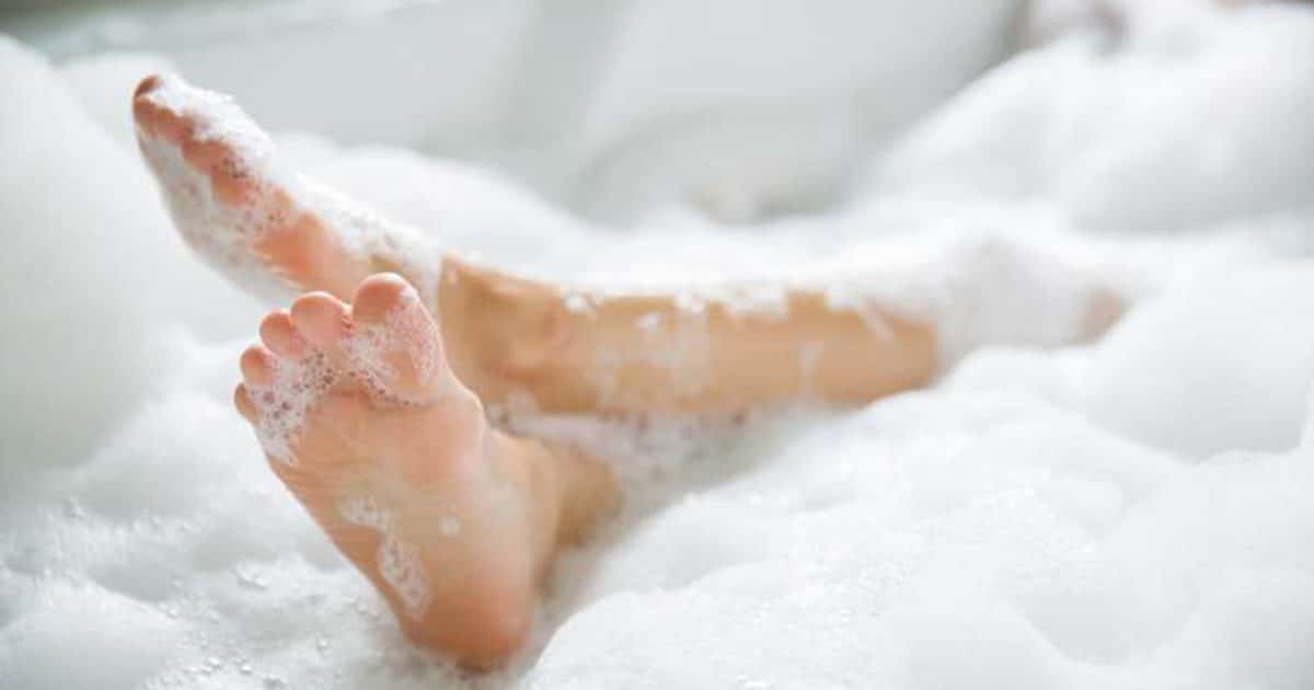 studies-show-that-taking-a-hot-bath-can-burn-calories